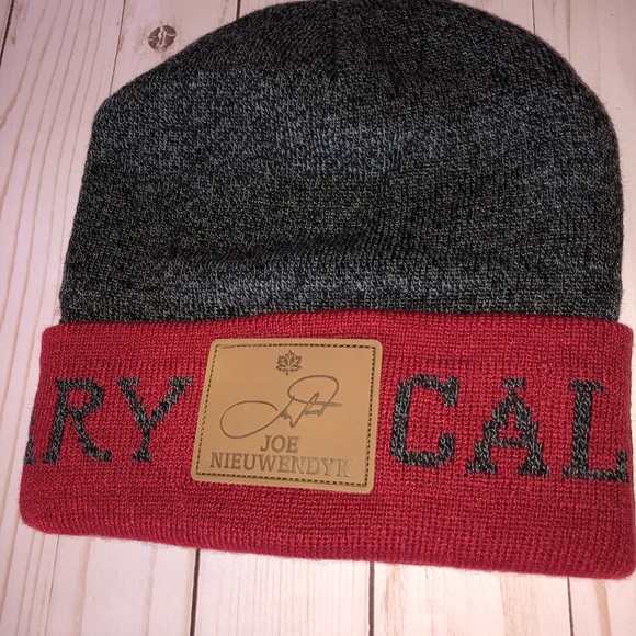 The Alumni Winter Hats by Molson Canadian set of 4 - Picture 2 of 5